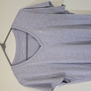 Under Armour | Light Blue V Neck Short Sleeve Tee Size XL